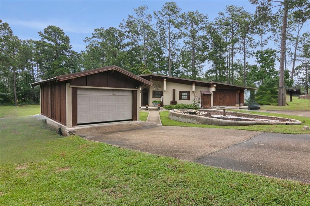 1213 Lakeshore Drive, Brookeland, Texas image 4