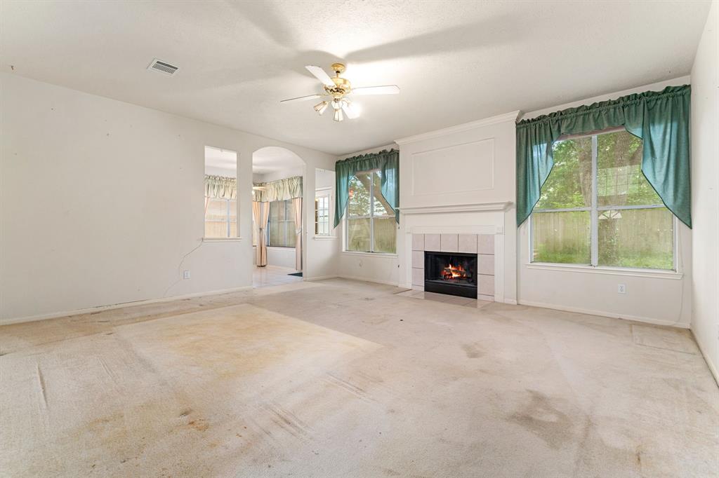 1245 Deer Ridge Drive, League City, Texas image 6