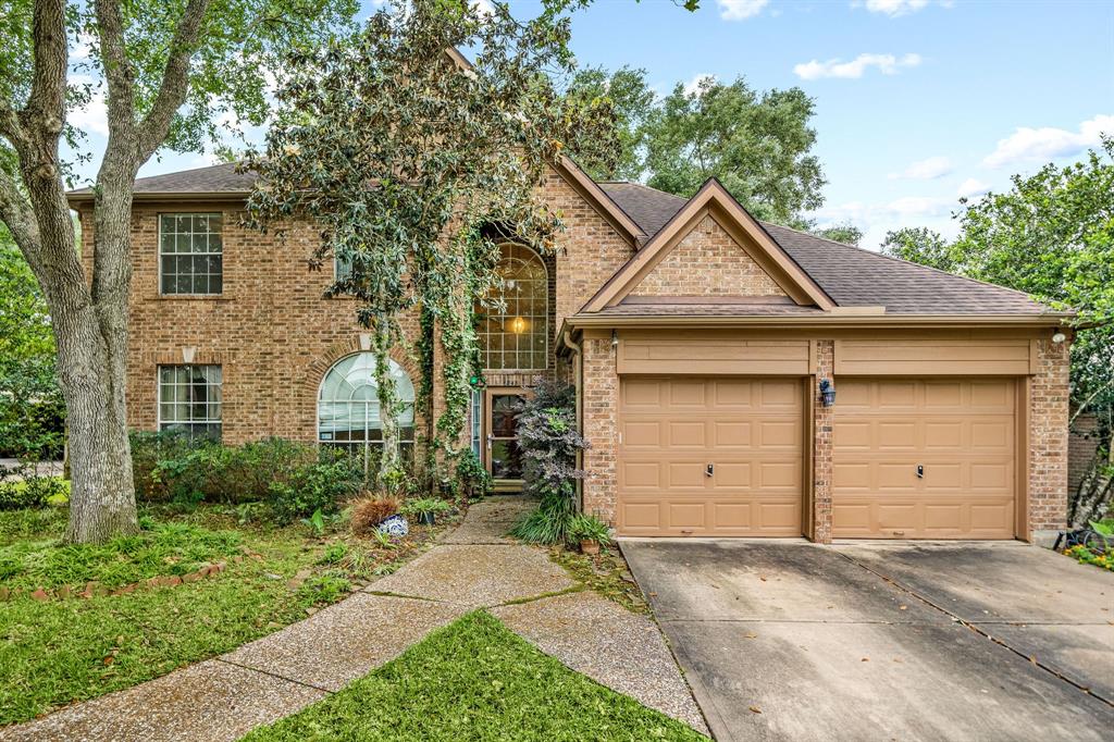 1245 Deer Ridge Drive, League City, Texas image 1