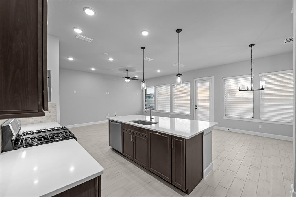 1523 Park Path Drive, Missouri City, Texas image 23