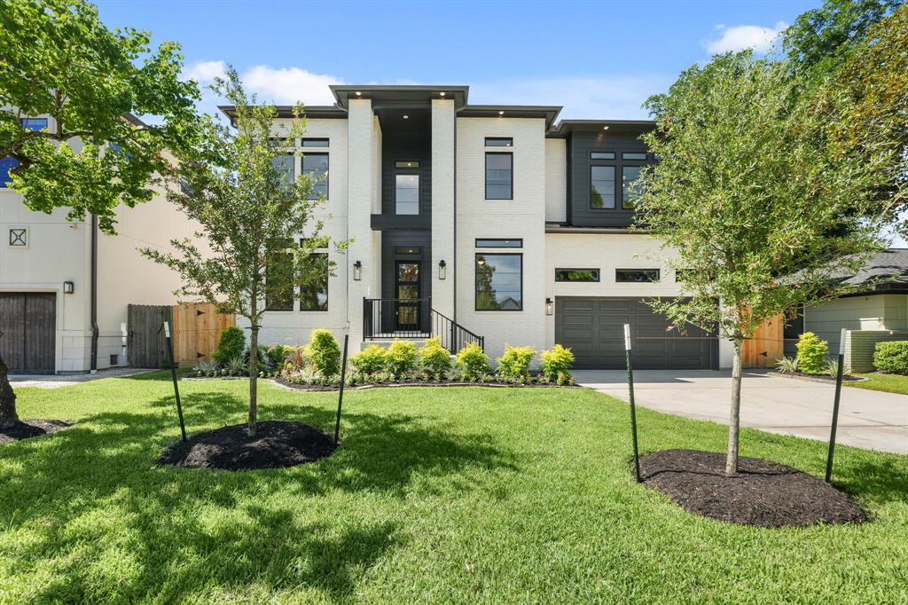 5223 Mimosa Drive