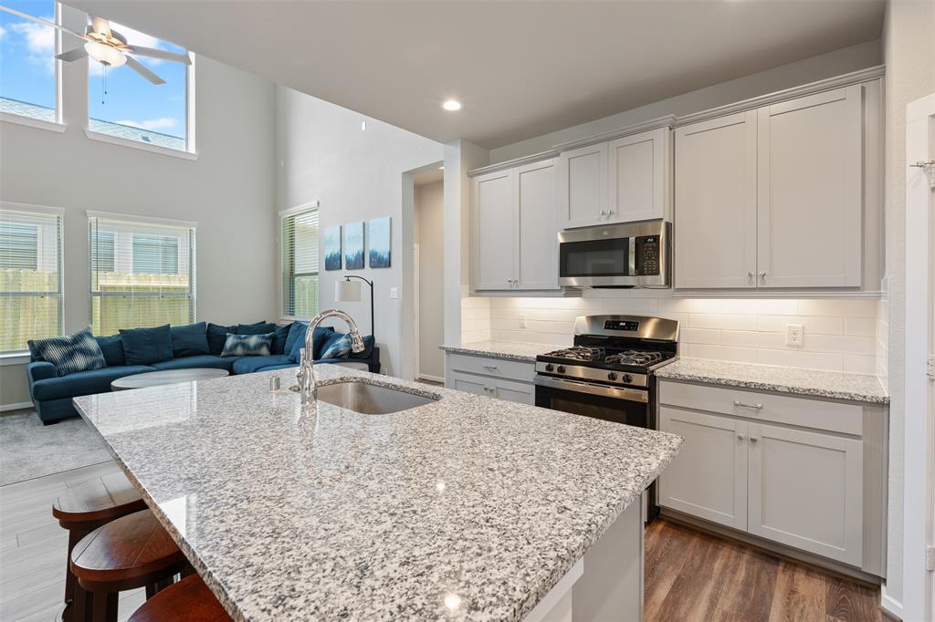 235 Crest Edge Street, Montgomery, Texas image 11