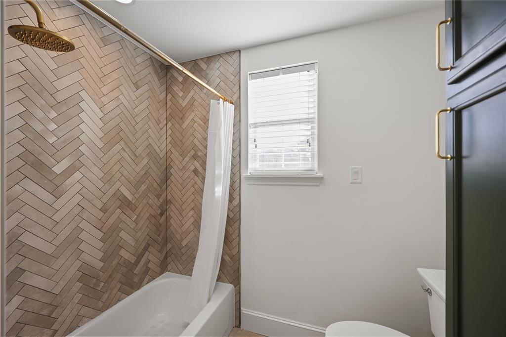 22810 Glenmont Estates Boulevard, Magnolia, Texas image 31