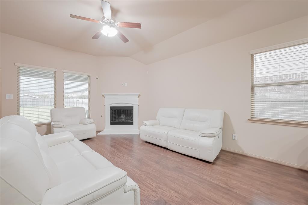4410 Fenetre Forest Street, Katy, Texas image 16