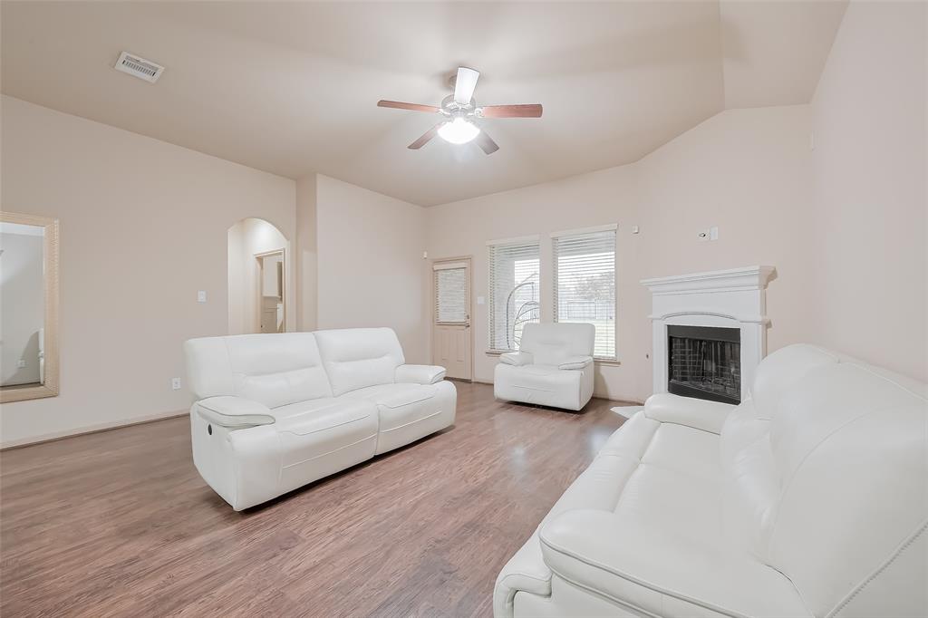 4410 Fenetre Forest Street, Katy, Texas image 17