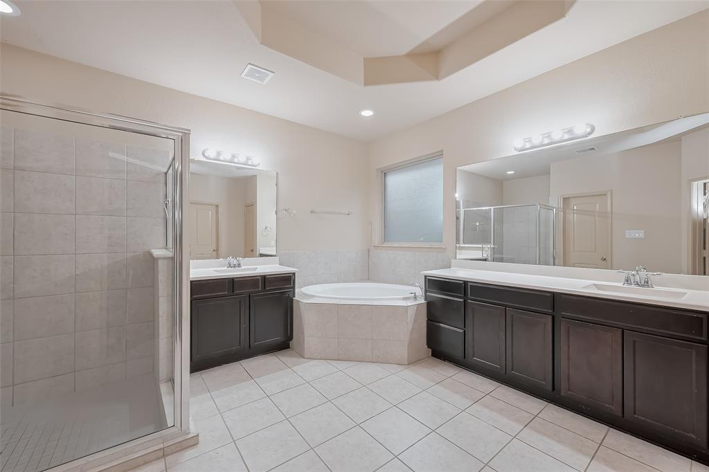4410 Fenetre Forest Street, Katy, Texas image 31