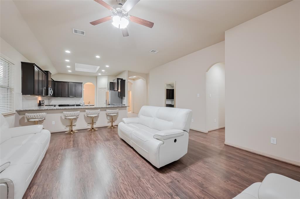 4410 Fenetre Forest Street, Katy, Texas image 18