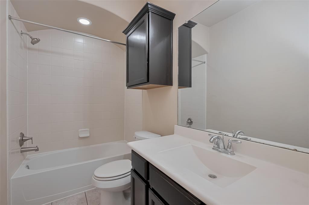4410 Fenetre Forest Street, Katy, Texas image 21