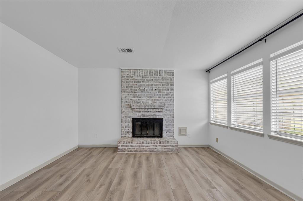 3818 Glen Cove Circle, Missouri City, Texas image 8