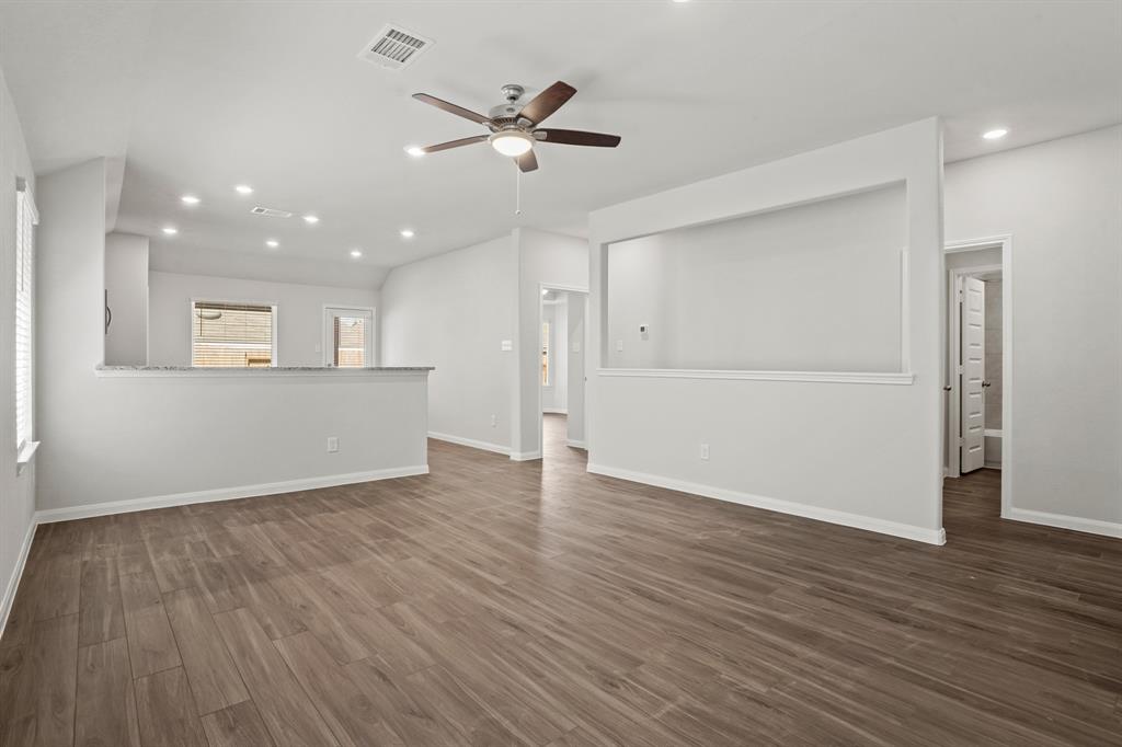 2336 Mooneye Court, Conroe, Texas image 4
