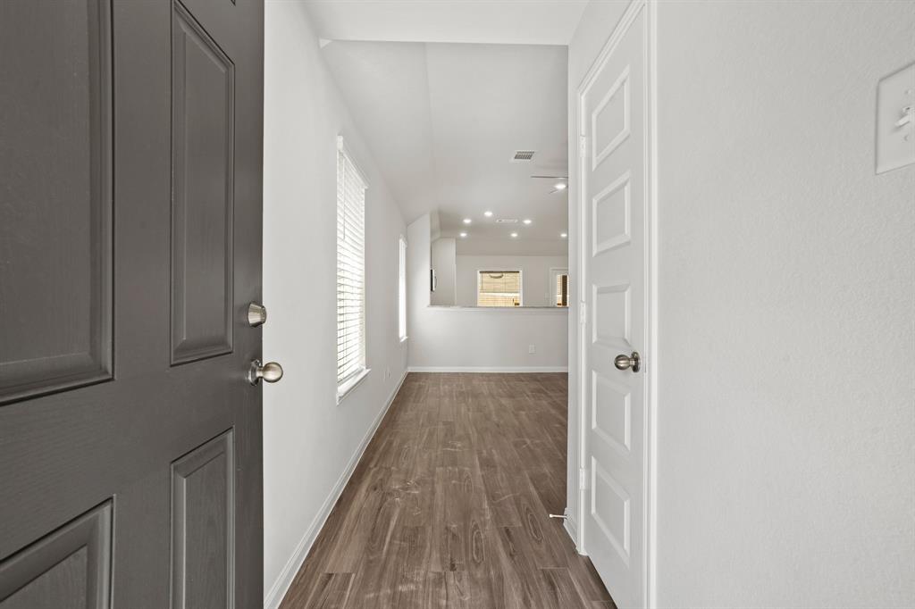2336 Mooneye Court, Conroe, Texas image 2