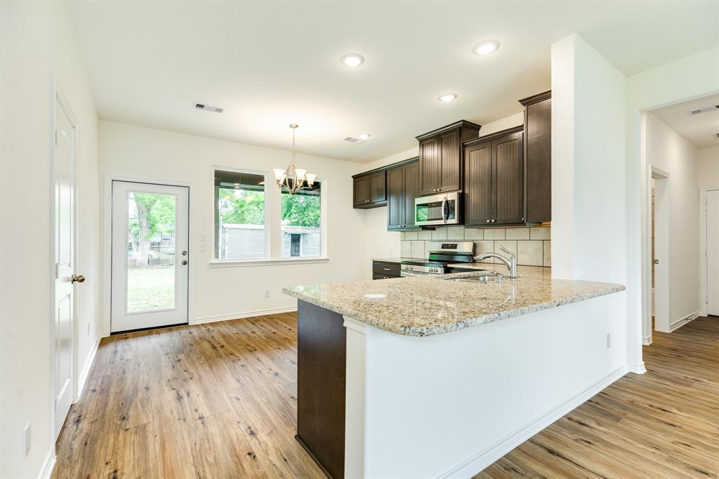 141 Shady Lane, West Columbia, Texas image 9