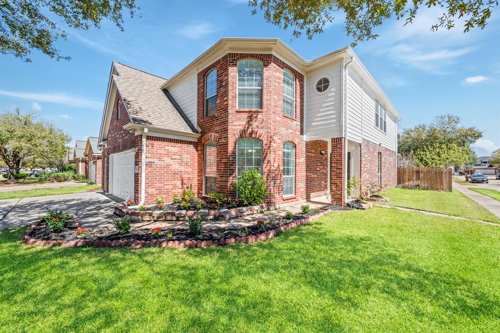 15026 Magnoliabough Place