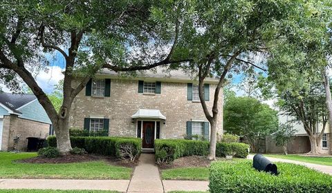 Single Family Residence in Houston TX 605 Oak Harbor Drive 41.jpg