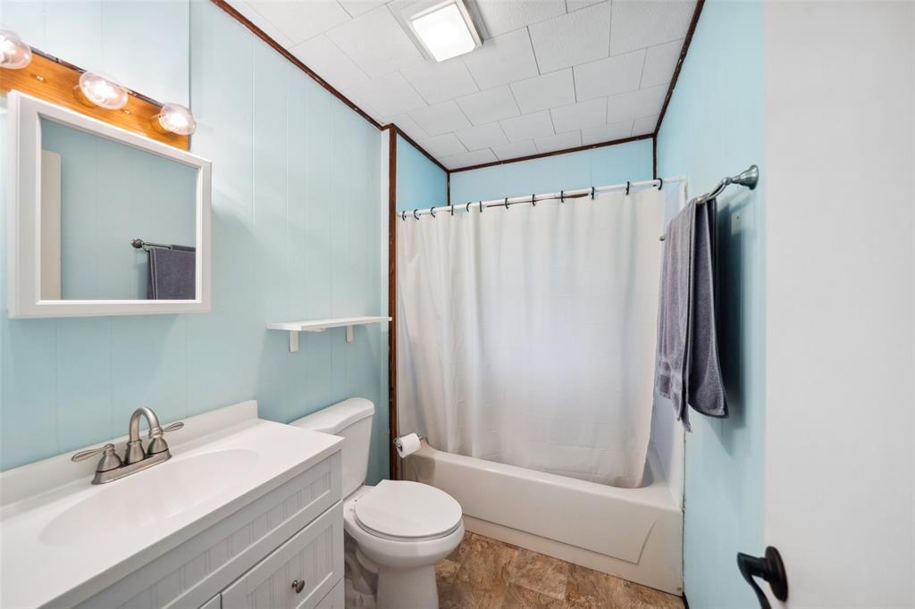 215 Selkirk Road, Matagorda, Texas image 17