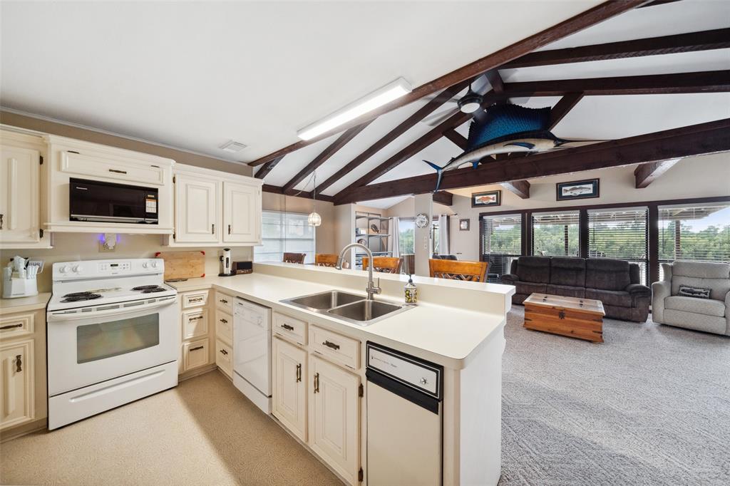 215 Selkirk Road, Matagorda, Texas image 16