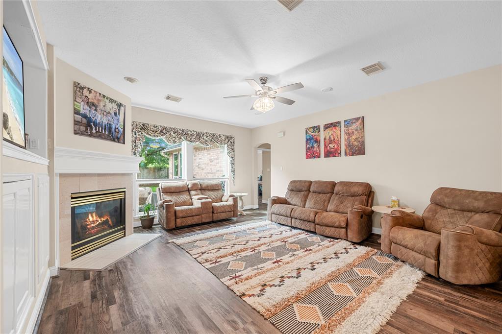 1010 Mahogany Run Drive, Katy, Texas image 12