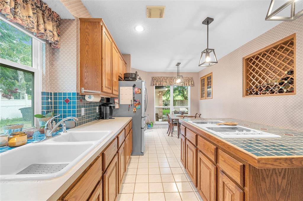 1010 Mahogany Run Drive, Katy, Texas image 16