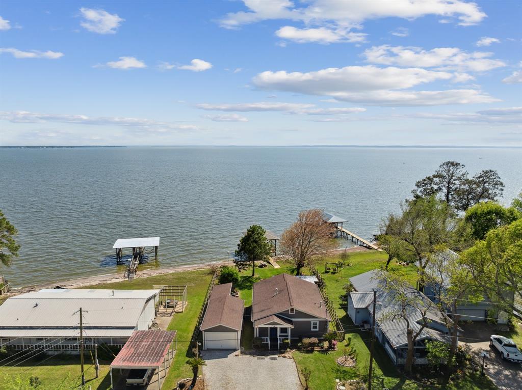 1383 Impala Drive, Onalaska, Texas image 3