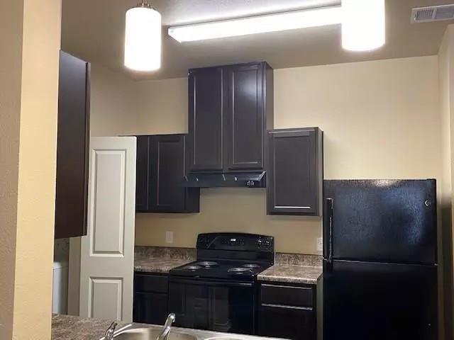 505 Sunset Drive 100