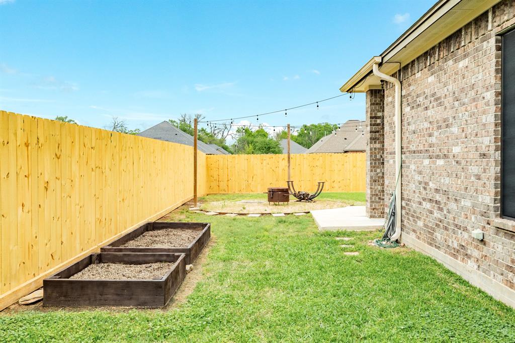 114 Blue Jay Ct Ct, Richwood, Texas image 30