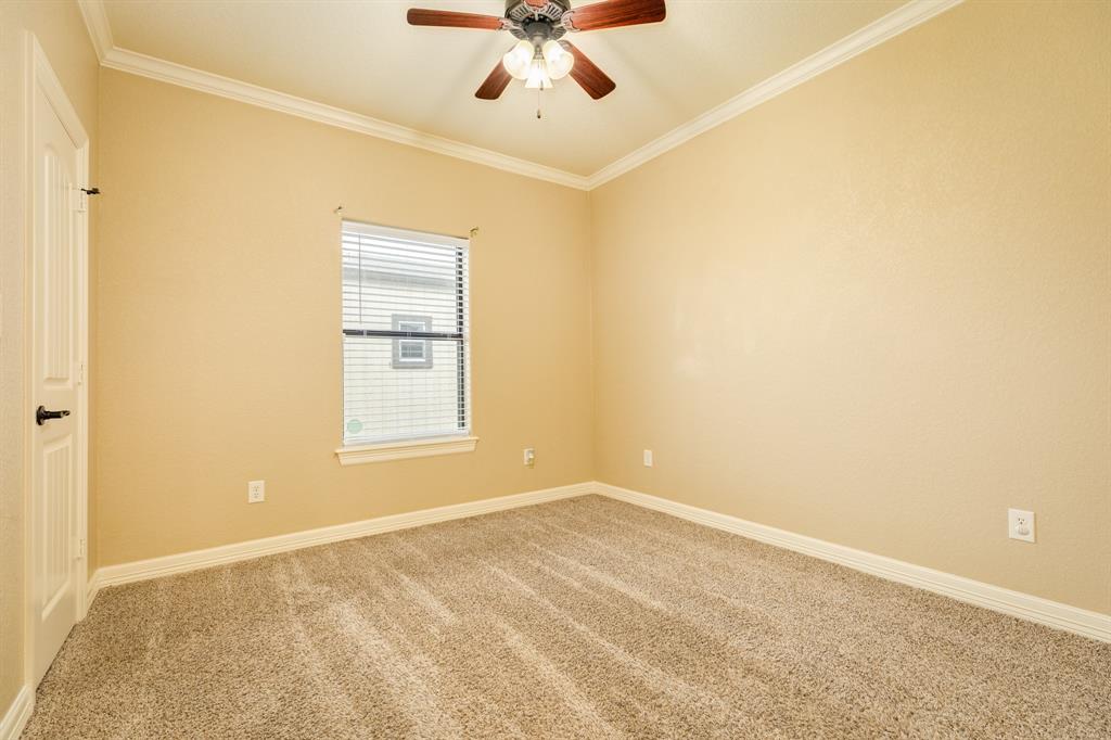 114 Blue Jay Ct Ct, Richwood, Texas image 24