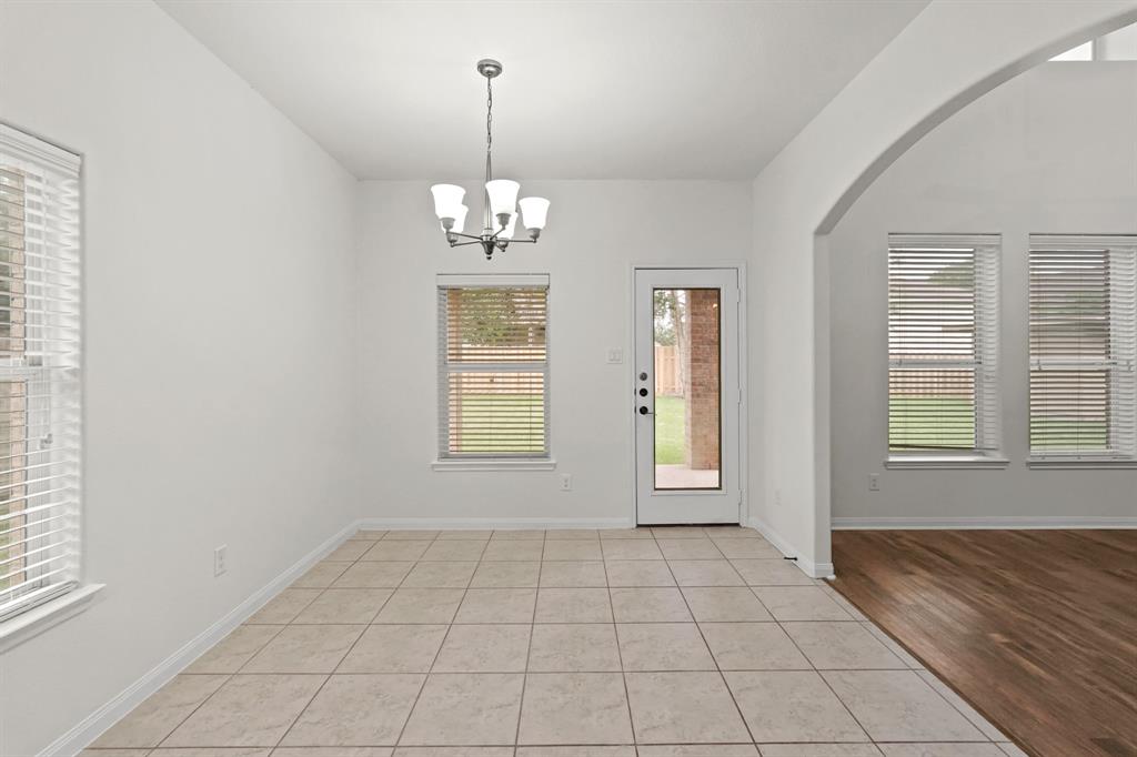 1835 Pembrook Circle, Conroe, Texas image 8