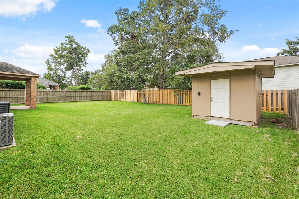 1835 Pembrook Circle, Conroe, Texas image 41