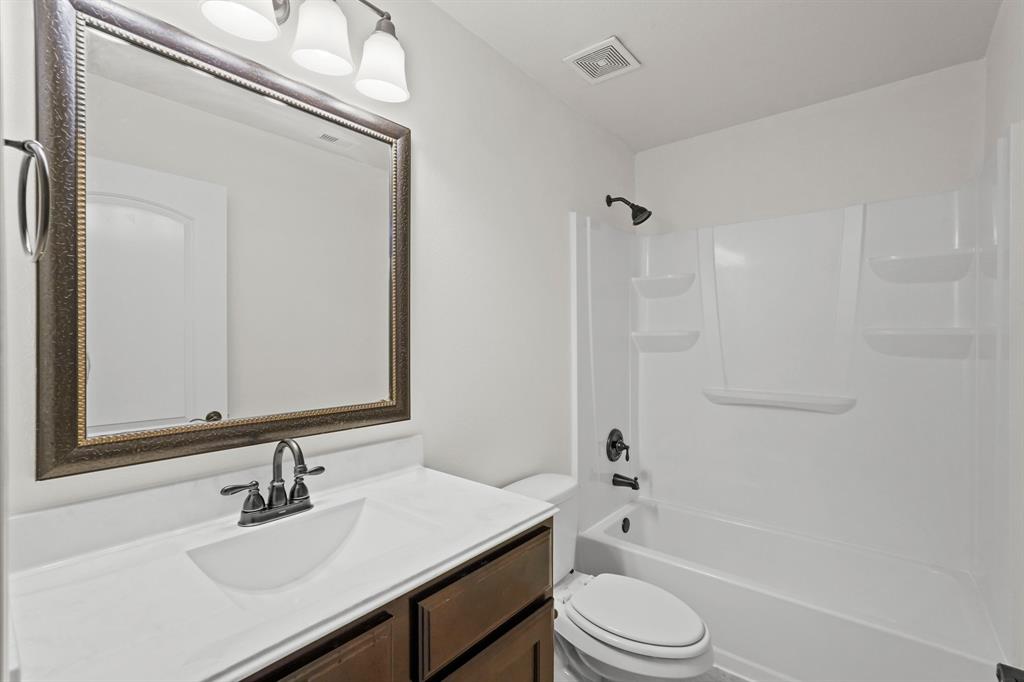 1835 Pembrook Circle, Conroe, Texas image 33