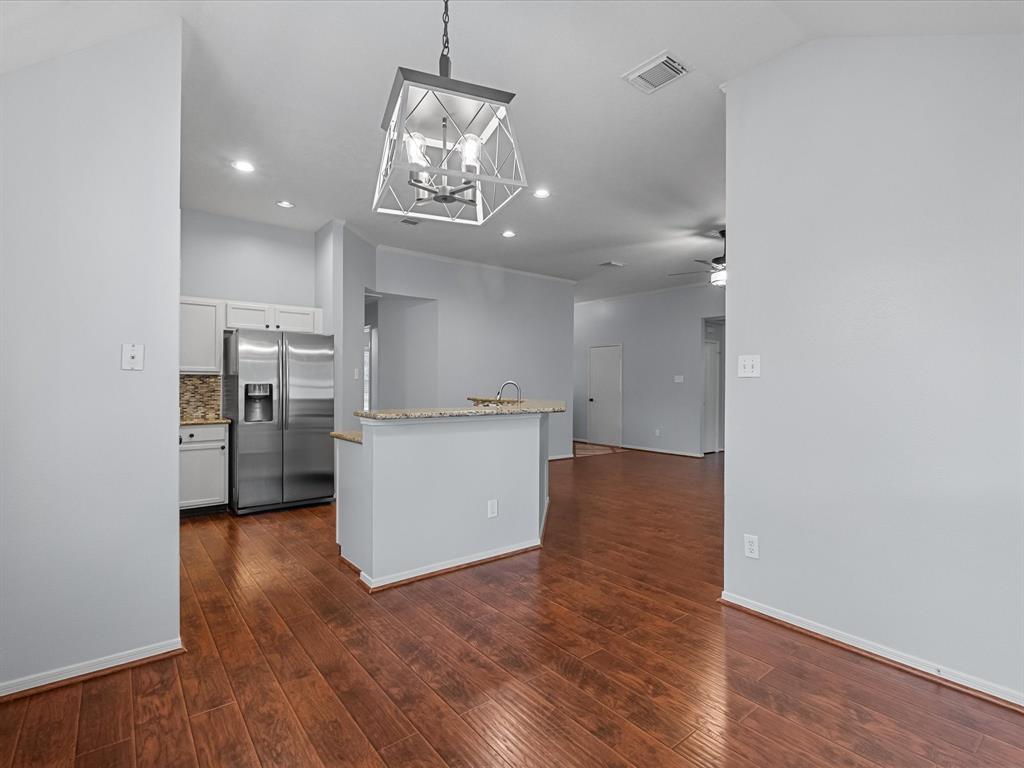 5105 Cherrywood Court, League City, Texas image 15