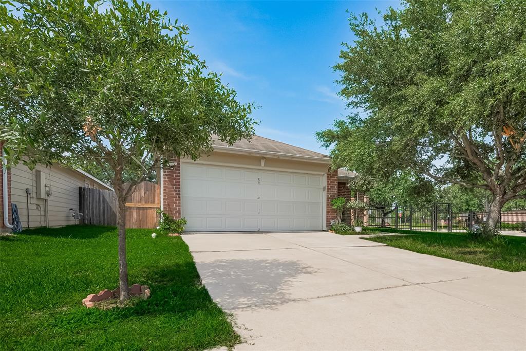 2902 Back Bay Brook Trail