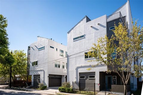 915 Thompson Street Houston TX 77007