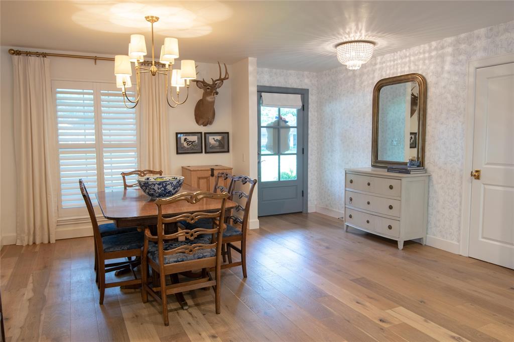 7611 Fairdale Lane