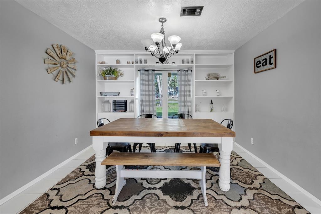 8915 Lorraine Street, Highlands, Texas image 6