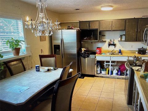 Single Family Residence in La Porte TX 301 11th Street.jpg