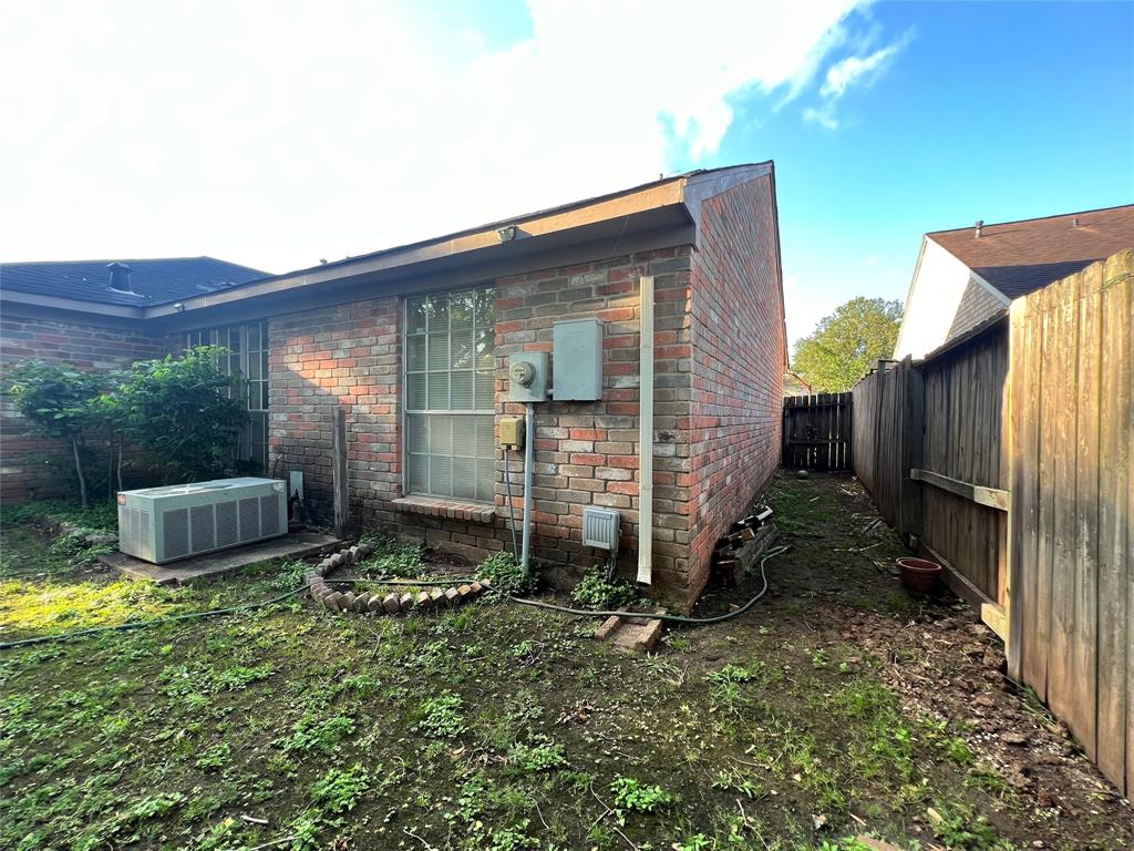 3418 Green Fields Drive, Sugar Land, Texas image 28