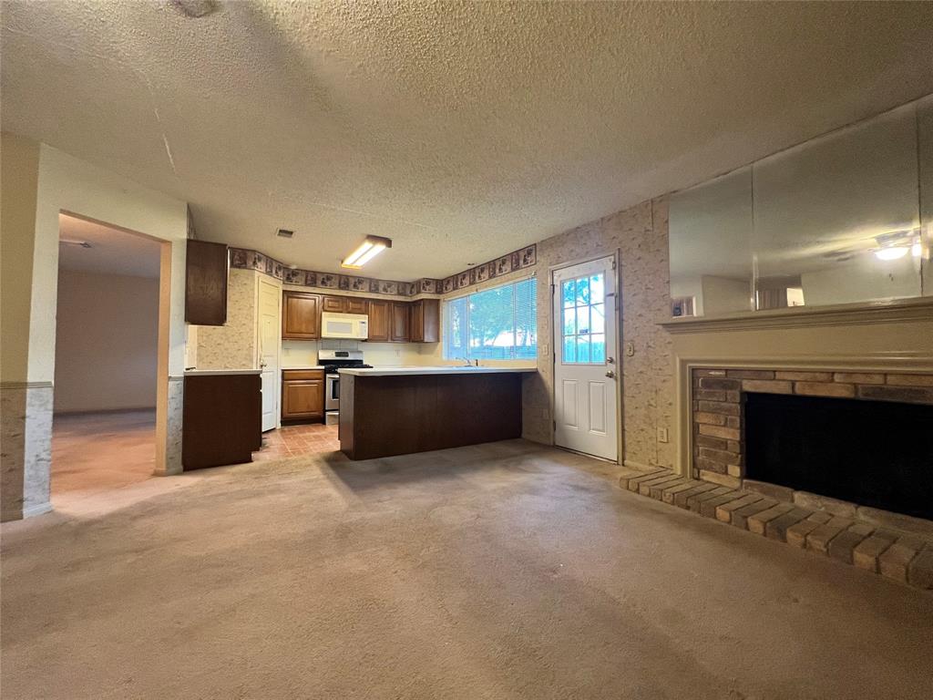 3418 Green Fields Drive, Sugar Land, Texas image 9
