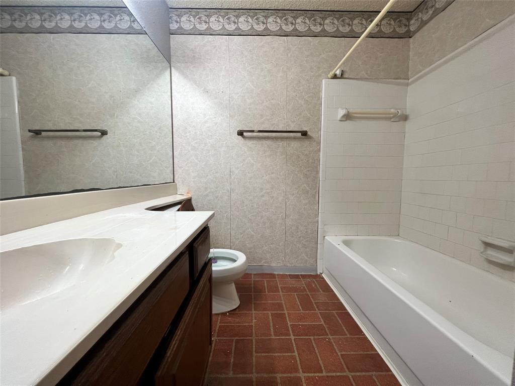 3418 Green Fields Drive, Sugar Land, Texas image 20