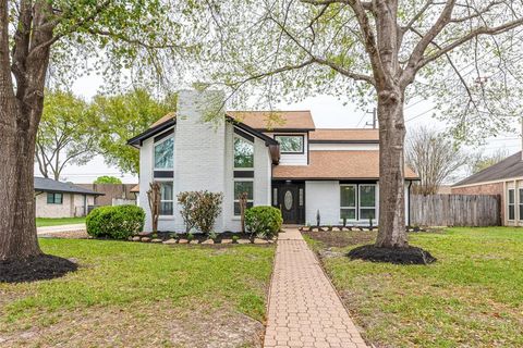 Single Family Residence in Jersey Village TX 8310 Argentina Street.jpg