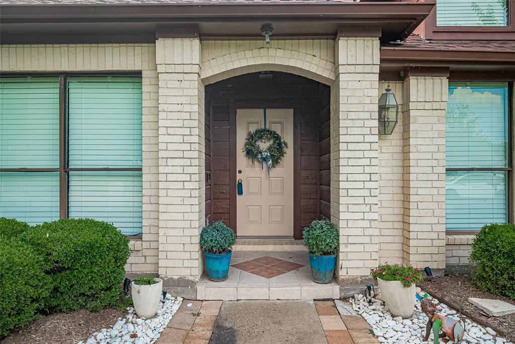 334 Swords Bend