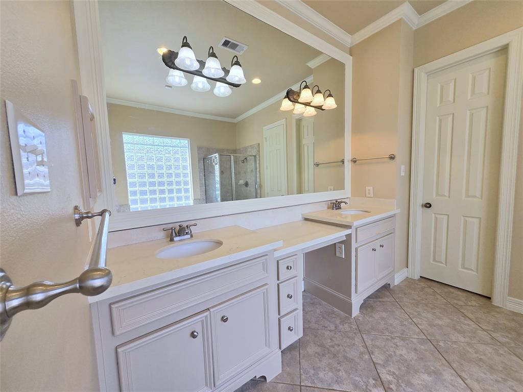 12515 Stoney Creek Drive, Pearland, Texas image 28