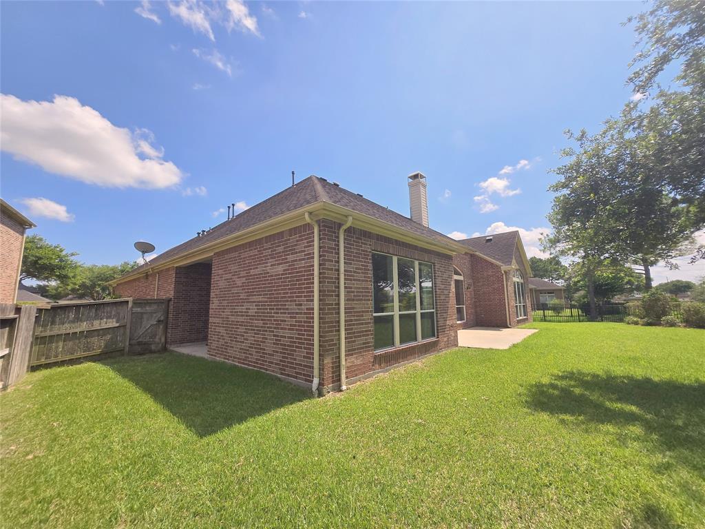 12515 Stoney Creek Drive, Pearland, Texas image 46