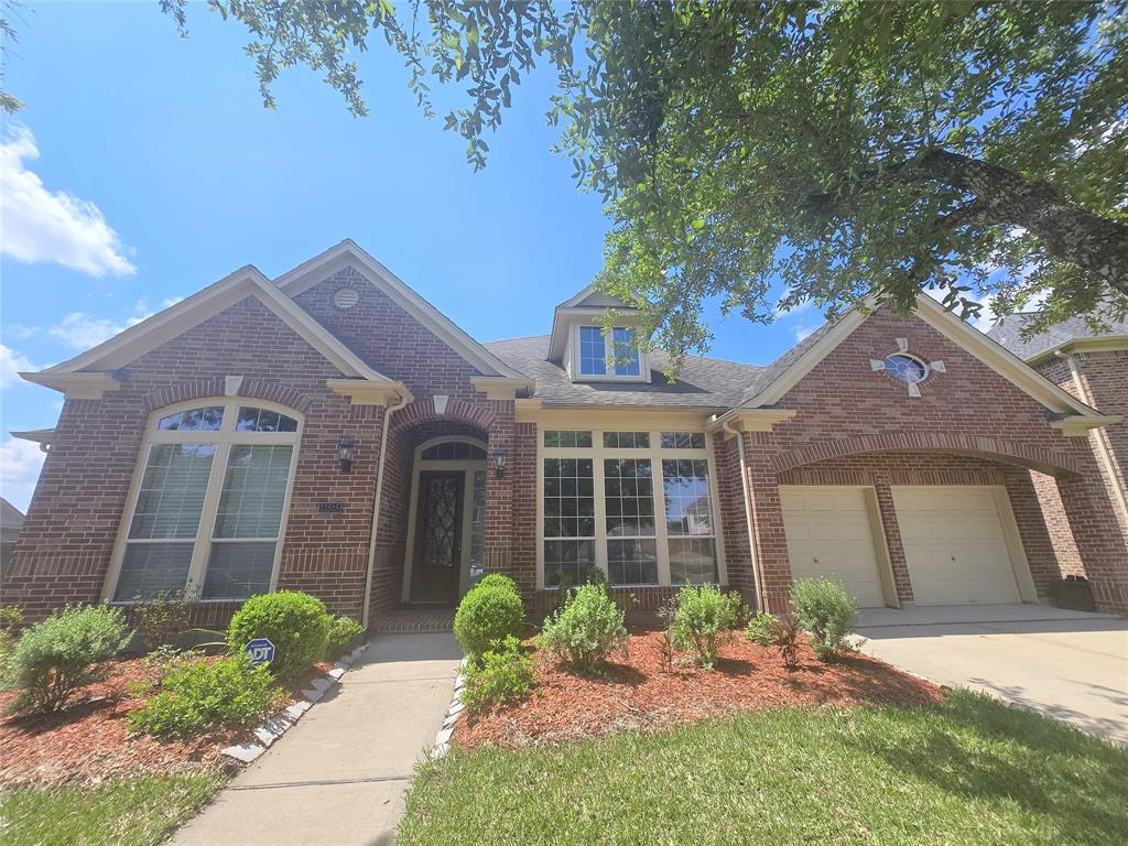 12515 Stoney Creek Drive, Pearland, Texas image 1