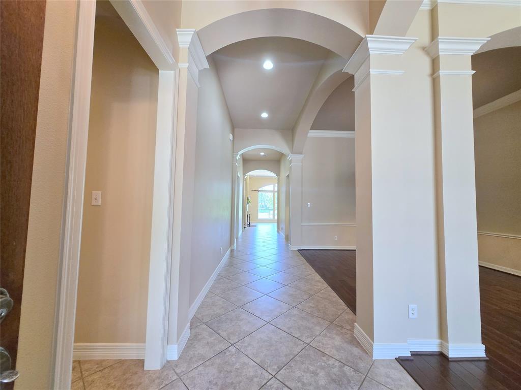 12515 Stoney Creek Drive, Pearland, Texas image 2