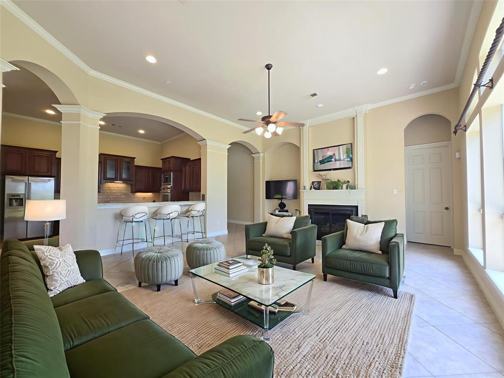 12515 Stoney Creek Drive, Pearland, Texas image 9