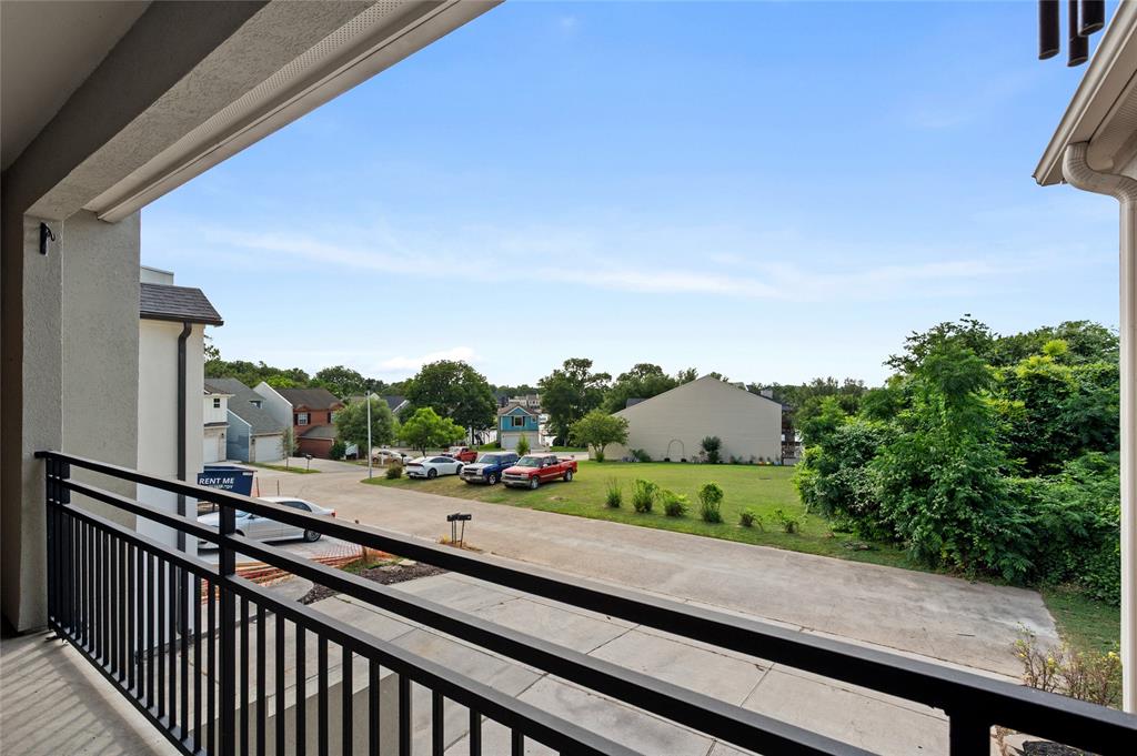 121 Capetown Lane, Conroe, Texas image 8