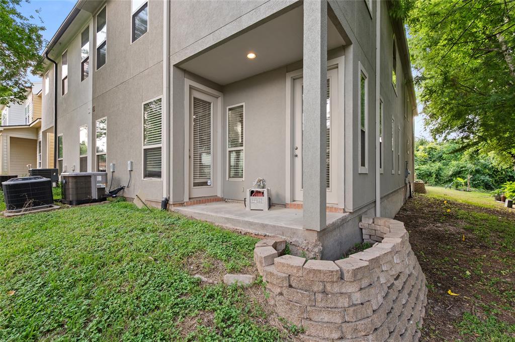 121 Capetown Lane, Conroe, Texas image 27