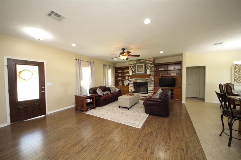 37453 Betka Road, Hempstead, Texas image 8