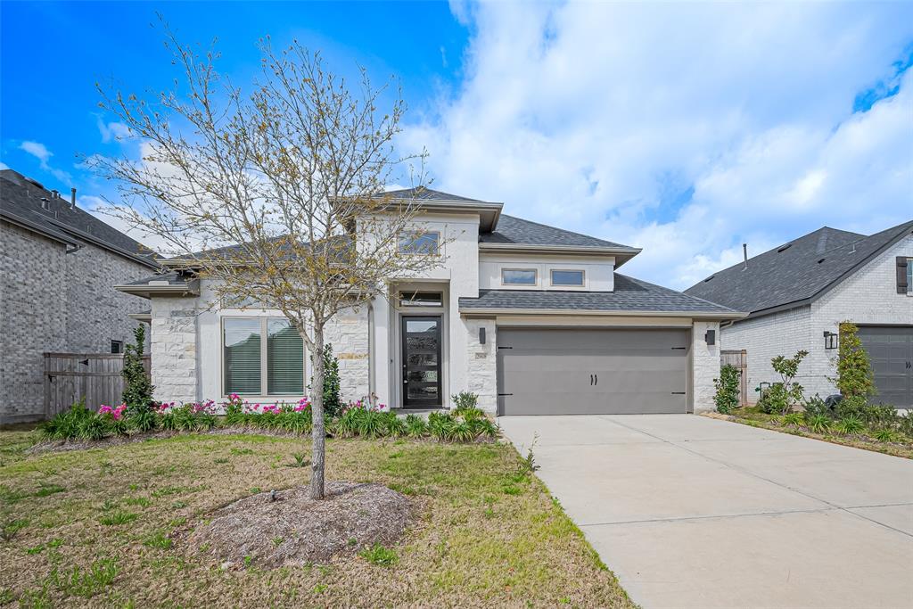 29808 Breezy Pines Loop, Fulshear, Texas image 2