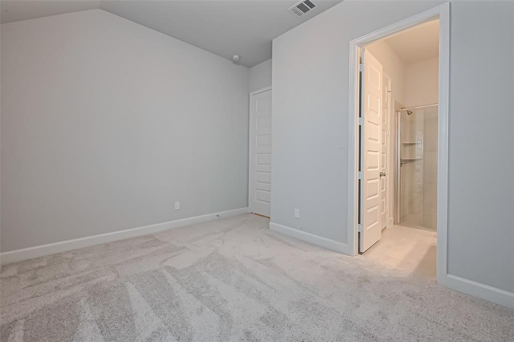 29808 Breezy Pines Loop, Fulshear, Texas image 33